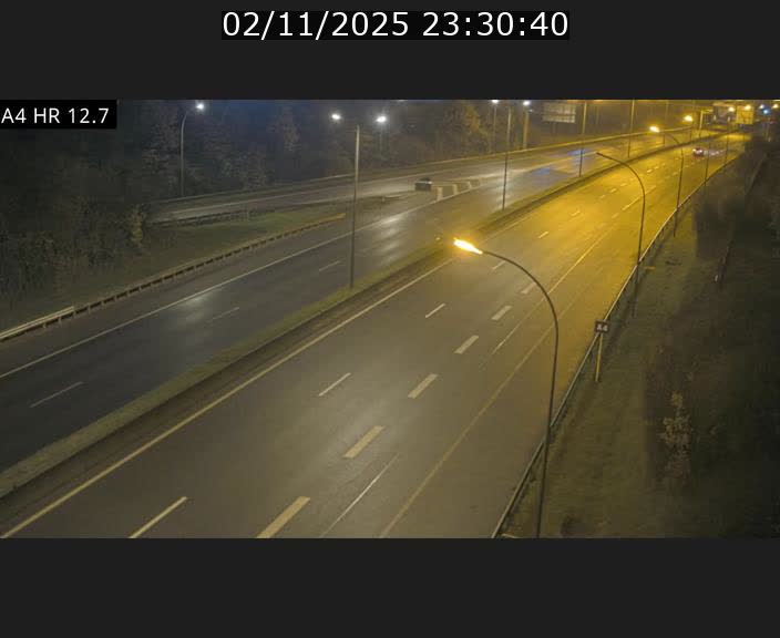 Traffic live webcam Luxembourg Esch sur Alzette - A4 - BK 12.7 - direction Esch-Belval