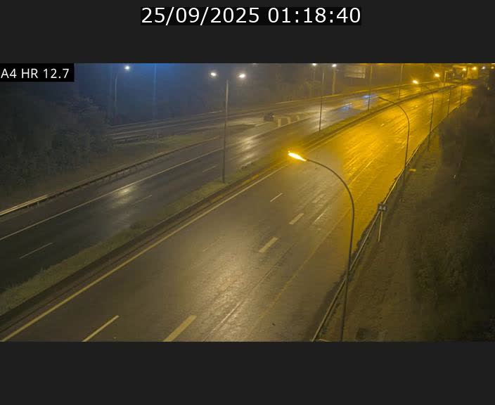 Traffic live webcam Luxembourg Esch sur Alzette - A4 - BK 12.7 - direction Esch-Belval