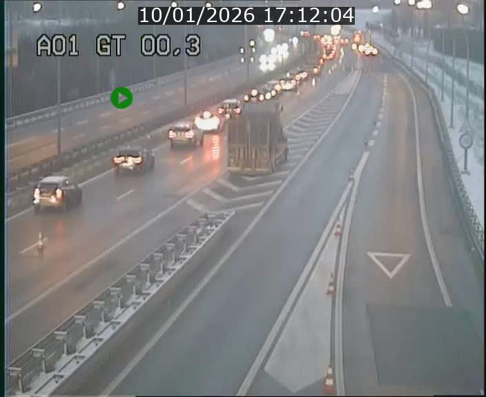 Traffic live webcam Luxembourg Croix de Gasperich - A1 direction Kirchberg - BK 0.3