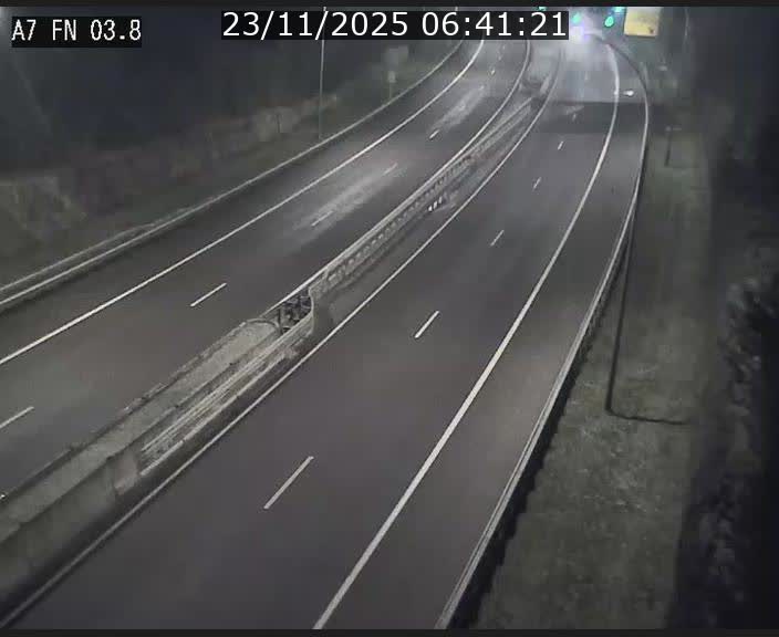 Caméra autoroute Luxembourg A7 - Passage à gibier Rëngelbour - direction Tunnel Stafelter