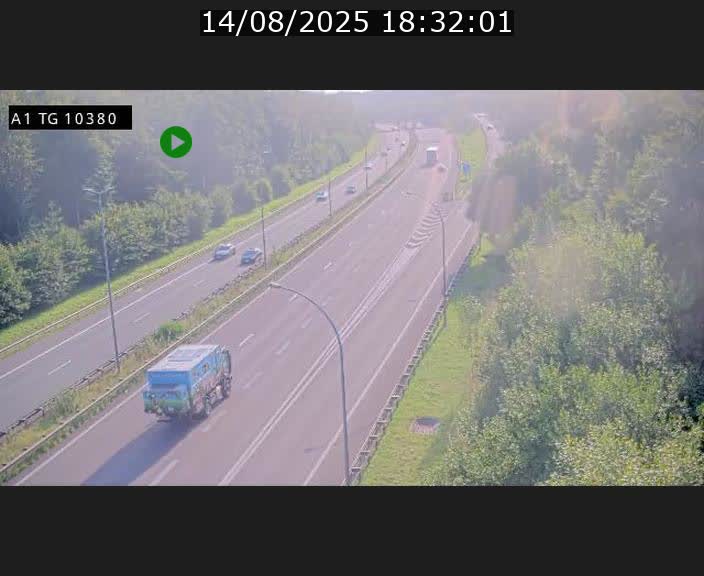 Traffic live webcam Luxembourg Senningerberg - A1 direction Luxembourg Kirchberg - BK 10.3