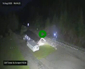 Webcam à l'entrée du tunnel du Somport, côté français, sur la N134, dans les Pyrénées, en direction de l'Espagne, à 1116 mètres d'altitude