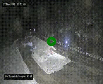 Webcam à l'entrée du tunnel du Somport, côté français, sur la N134, dans les Pyrénées, en direction de l'Espagne, à 1116 mètres d'altitude