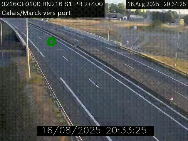 Webcam à Calais sur A216 (N216) en direction du port (harbour) de Calais.