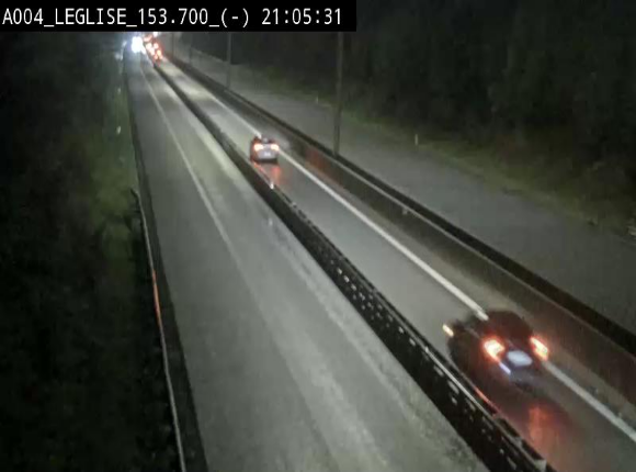 Webcam autoroute A4 (E411-E25) à Léglise, avant la jonction avec la N40. Vue orientée vers Bruxelles