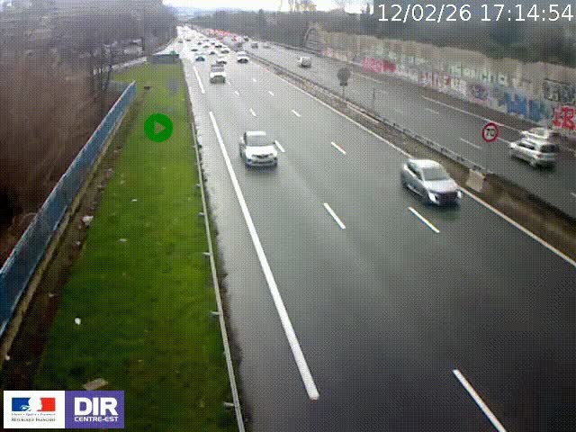 Webcam à Bron sur l'A43 à la jonction avec le boulevard périphérique de Lyon (D383). Vue orientée vers Lyon