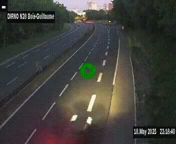 Webcam routière à hauteur de Bois-Guillaume en périphérie de Rouen. Vue orientée vers Rouen