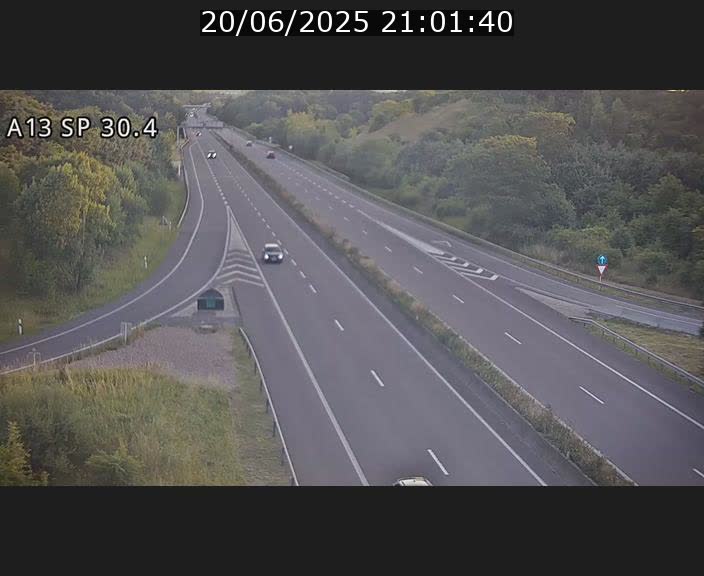 Traffic live webcam Luxembourg Altwies - A13 direction Luxembourg-ville - BK 30.4