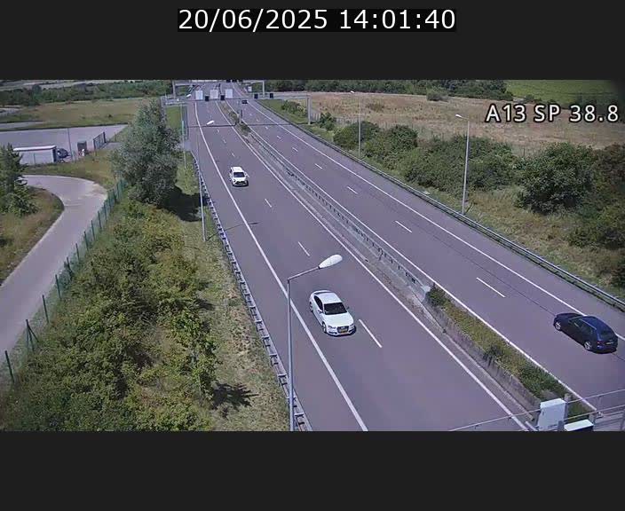 Webcam autoroute A13 à l'entrée ouest du tunnel Markusbierg à Schengen. Vue orientée vers le tunnel et l'Allemagne