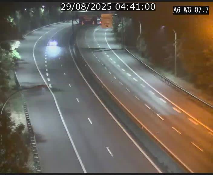 Traffic live webcam Luxembourg - Bridel - A6 - BK 7.7 - direction Belgique