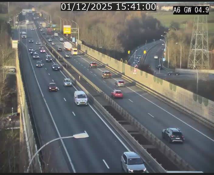 Traffic live webcam Luxembourg Croix de Cessange - A6 - BK 4.9 - direction Belgique