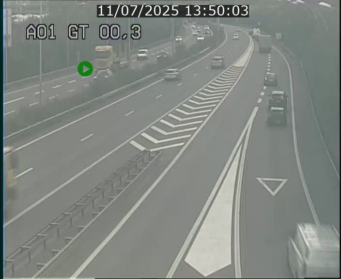 Traffic live webcam Luxembourg Croix de Gasperich - A1 direction Kirchberg - BK 0.3