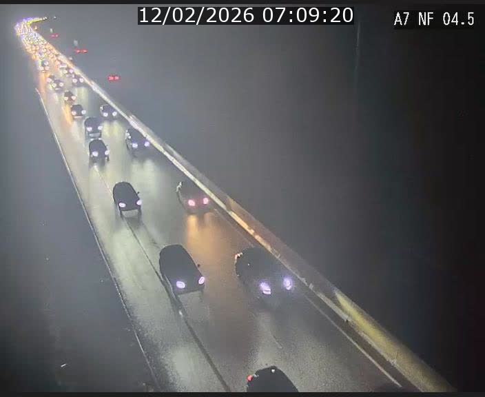 Caméra autoroute Luxembourg A7 - Passage à gibier Rëngelbour - direction Tunnel Grouft