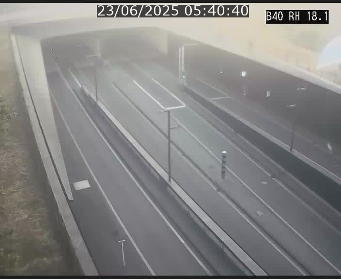 Webcam sur la route de contournement d'Esch-Belval avant le tunnel Central Gate au niveau de la porte de France et du radar fixe