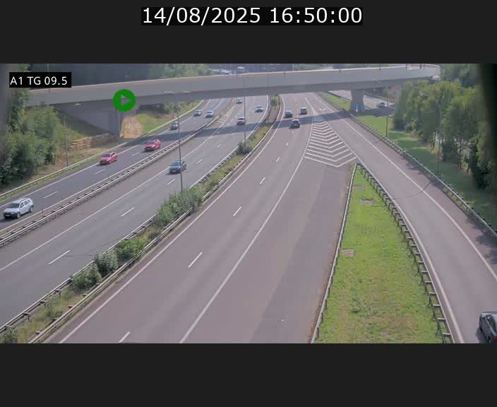 Traffic live webcam Luxembourg Jonction Grünewald - A1 direction Luxembourg-ville - BK 9.5