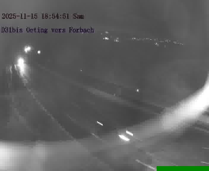 Caméra routière située sur D31bis (France) à Oeting, orientée vers Forbach, surveillant en continu la circulation locale et régionale.