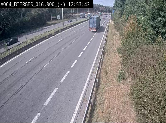 Webcam E411(A4) à Wavre, à hauteur de la sortie 5 Bierges. Vue orientée vers Bruxelles