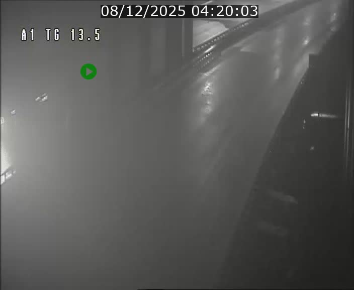 Traffic live webcam Luxembourg Senningen - A1 direction Luxembourg - BK 13.5