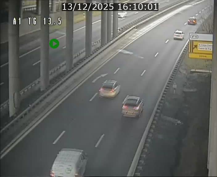 Traffic live webcam Luxembourg Senningen - A1 direction Luxembourg - BK 13.5