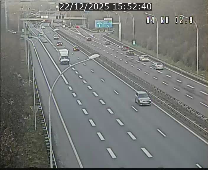 Webcam traffic A4 Luxembourg - BK 2.9 - Croix de Cessange (direction Luxembourg)