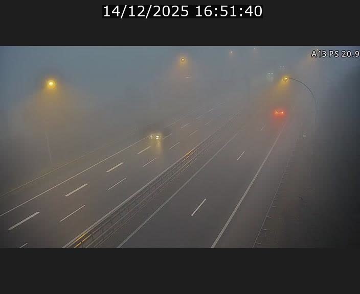 Traffic live webcam Luxembourg Croix de Bettembourg, rond-point d'Hellange - A13 direction Allemagne - BK 20.9