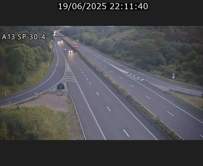 Traffic live webcam Luxembourg Altwies - A13 direction Luxembourg-ville - BK 30.4