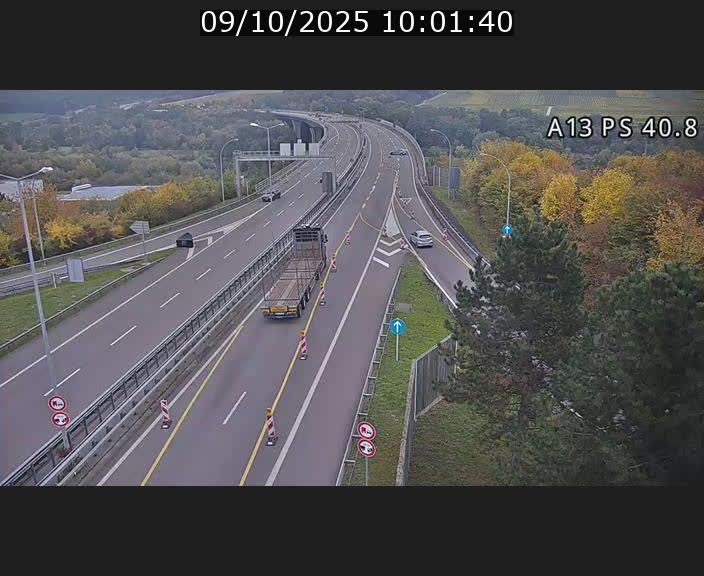 Webcam autoroute A13 à la sortie est du tunnel Markusbierg à Schengen. Vue sur le pont de la Moselle, vers l'Allemagne