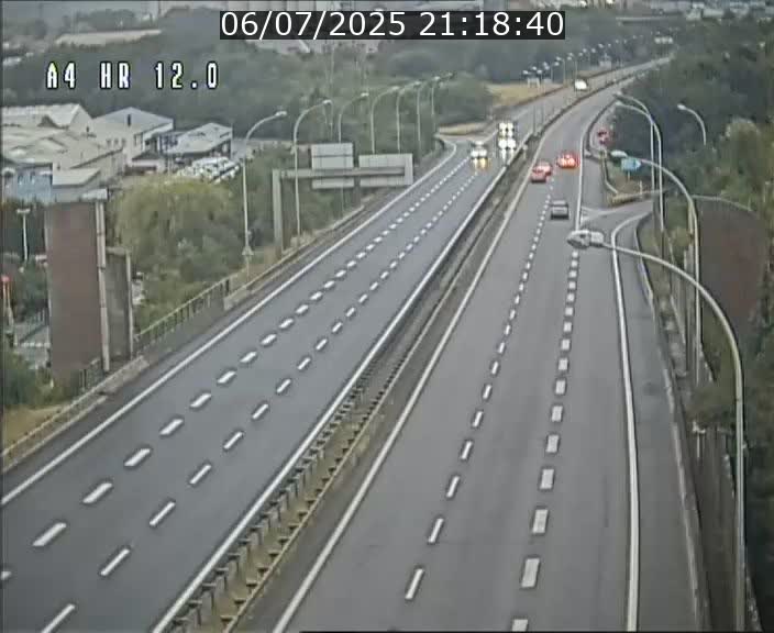Traffic live webcam Luxembourg Jonction Foetz - A4 - BK 12.0 - direction Esch sur Alzette