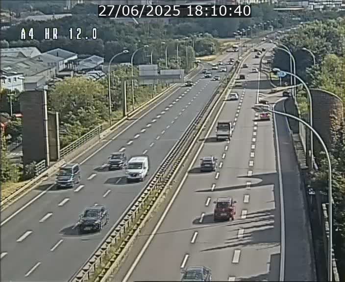 Traffic live webcam Luxembourg Jonction Foetz - A4 - BK 12.0 - direction Esch sur Alzette