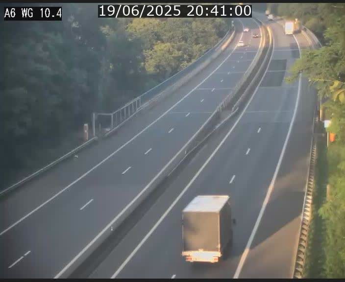 Traffic live webcam Luxembourg Mamer - A6 - BK 10.4 - direction Luxembourg/France/Allemagne