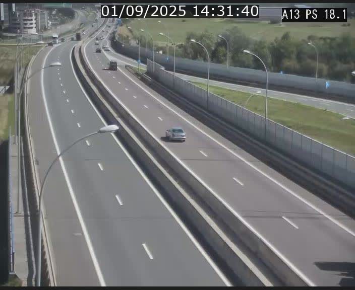Traffic live webcam Luxembourg Dudelange - A13 direction Croix de Bettembourg - BK 18.1