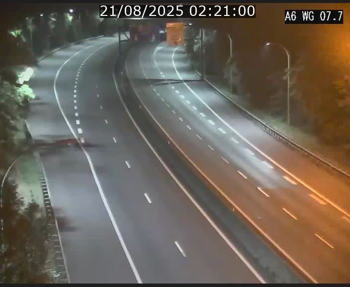 Traffic live webcam Luxembourg - Bridel - A6 - BK 7.7 - direction Belgique