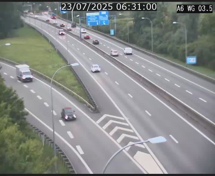 Traffic live webcam Luxembourg - Croix de Cessange - A6 - BK 3.5 - direction France/Allemagne