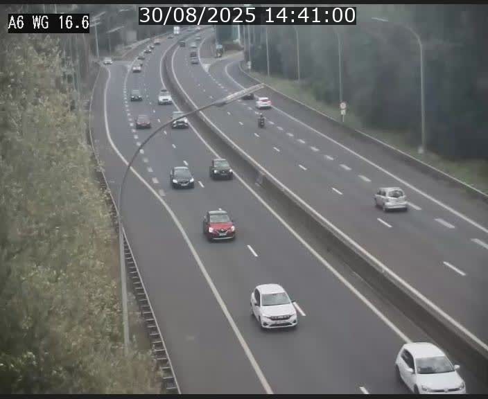 Traffic live webcam Luxembourg Aire de Capellen - A6 - BK 16.6 - direction Luxembourg/France/Allemagne