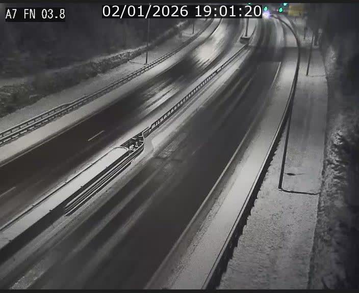 Caméra autoroute Luxembourg A7 - Passage à gibier Rëngelbour - direction Tunnel Stafelter