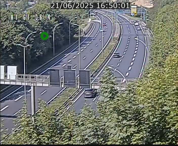Traffic live webcam Luxembourg Hamm - A1 direction Sandweiler - BK 6.4