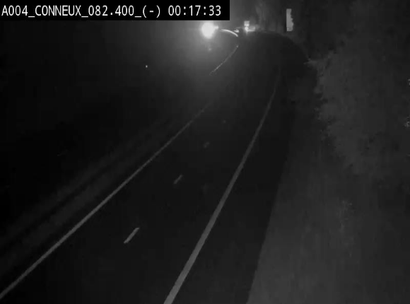Webcam sur l'E411 avant les sorties 20 menant à Ciney, Dinant et Achêne. Vue orientée vers Namur