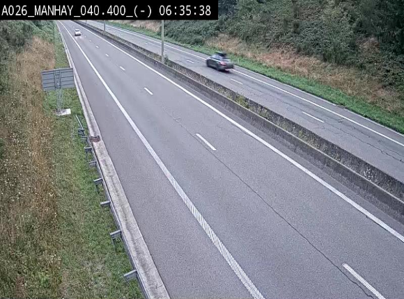 Webcam autoroute A26/E25 à hauteur de Manhay, après la jonction avec la N651 en direction de Liège - BK 40.4