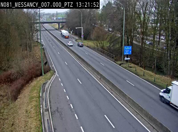 Webcam sur la N81 (E411) à hauteur du Cora Messancy. Vue orientée vers Arlon