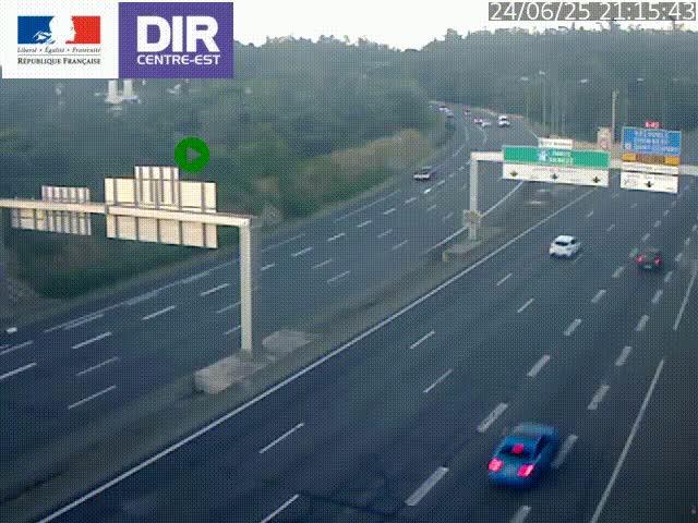 Caméra de circulation routière sur le boulevard périphérique Laurent Bonnevay de Lyon (D383) à hauteur de Bron, avant la jonction avec l'A43. Vue orientée vers l'échangeur