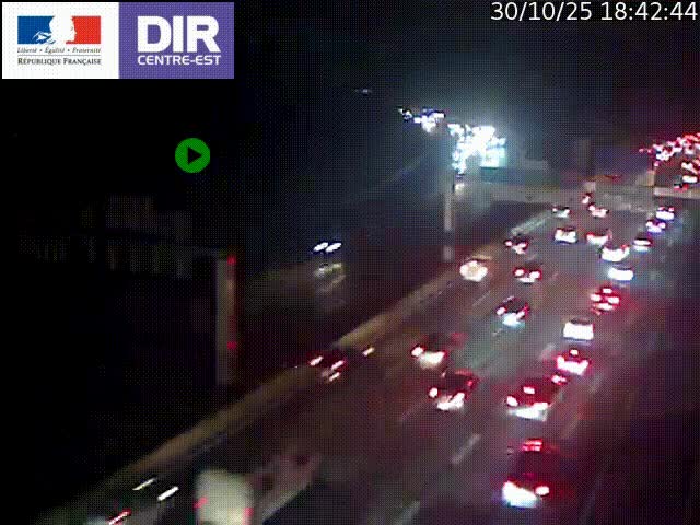 Caméra de circulation routière sur le boulevard périphérique Laurent Bonnevay de Lyon (D383) à hauteur de Bron, avant la jonction avec l'A43. Vue orientée vers l'échangeur