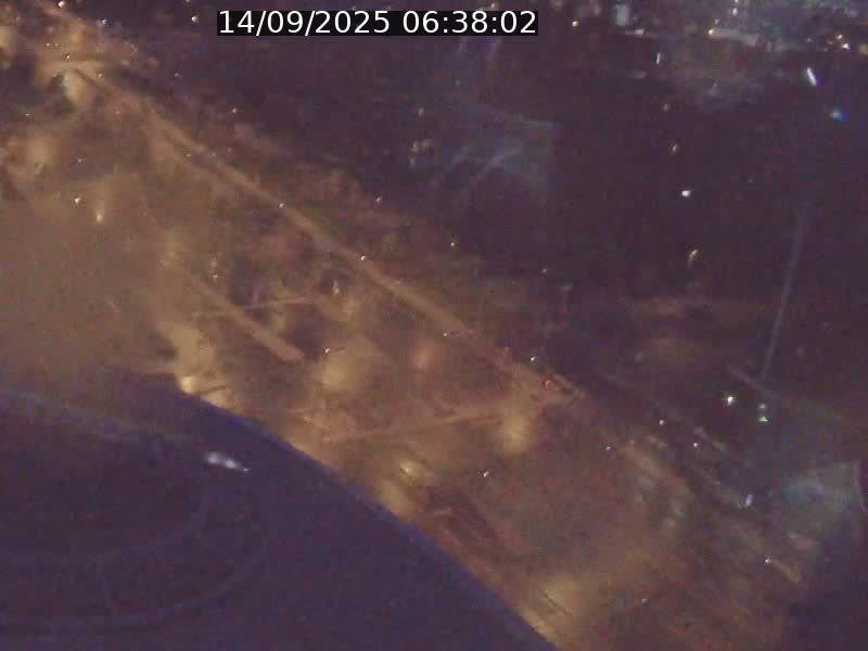 Webcam sur l'avenue John Fitzgerald Kennedy (N51) avec vue sur le Pont rouge (Pont Grande Duchesse Charlotte), l'arrêt Pfaffenthal et l'entrée du quartier Kirchberg