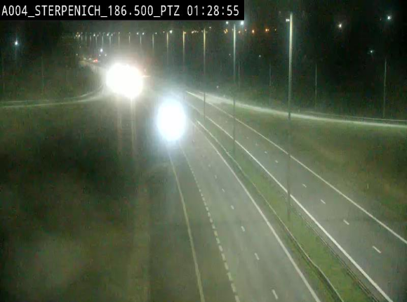 Webcam E411 à Sterpenich en Belgique près de la frontière du Luxembourg. Vue orientée vers Bruxelles