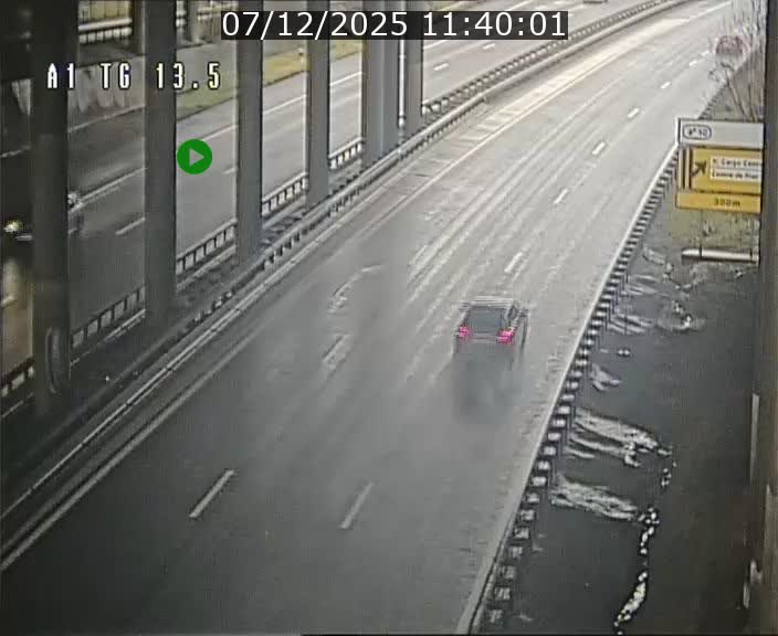 Traffic live webcam Luxembourg Senningen - A1 direction Luxembourg - BK 13.5