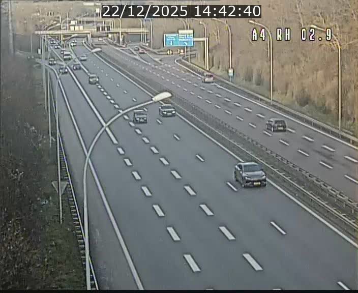 Webcam traffic A4 Luxembourg - BK 2.9 - Croix de Cessange (direction Luxembourg)