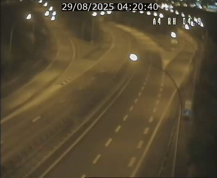 Traffic live webcam Luxembourg Leudelange - A4 - BK 4.9 - direction Luxembourg
