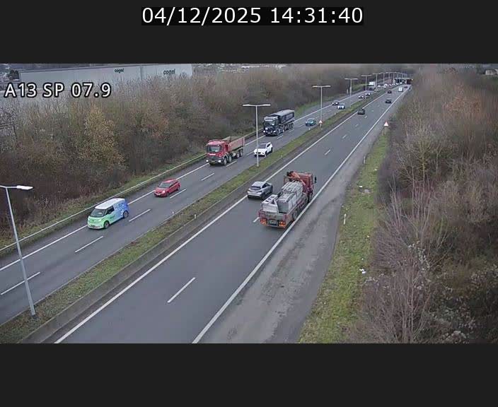 Traffic live webcam Luxembourg Jonction Lankelz - A13 direction Pétange - BK 7.9