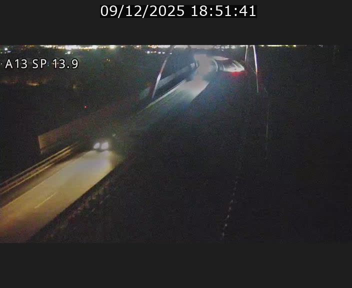 Traffic live webcam Luxembourg Kayl - A13 direction Esch-sur-Alzette/Luxembourg-ville - BK 13.9