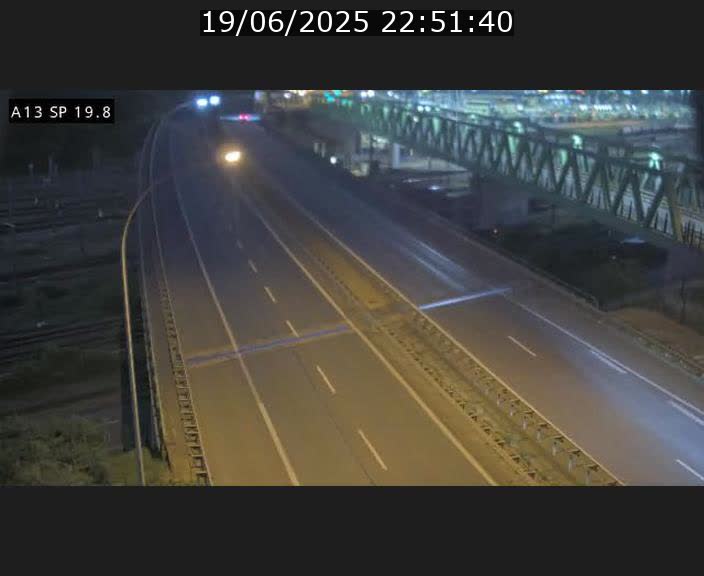 Traffic live webcam Luxembourg Croix de Bettembourg - A13 direction Esch-sur-Alzette - BK 19.8