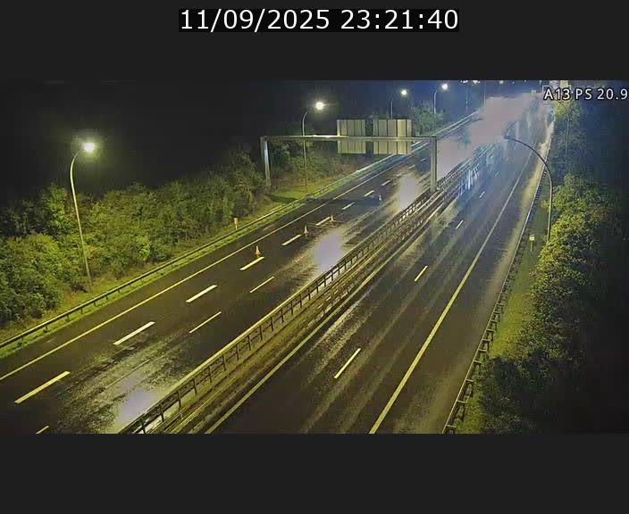 Traffic live webcam Luxembourg Croix de Bettembourg, rond-point d'Hellange - A13 direction Allemagne - BK 20.9